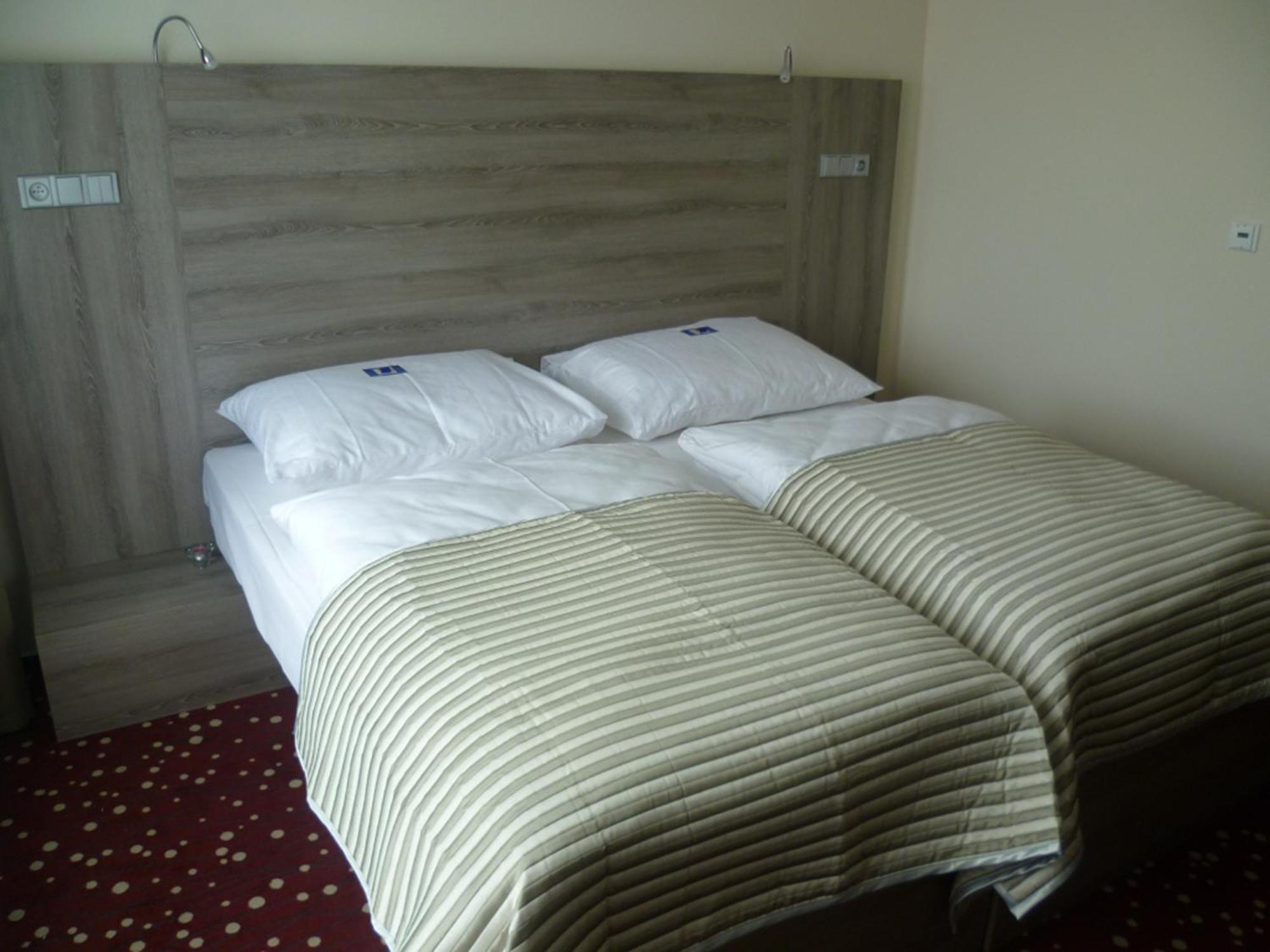 Ea Hotel Kraskov Stary Dvur المظهر الخارجي الصورة