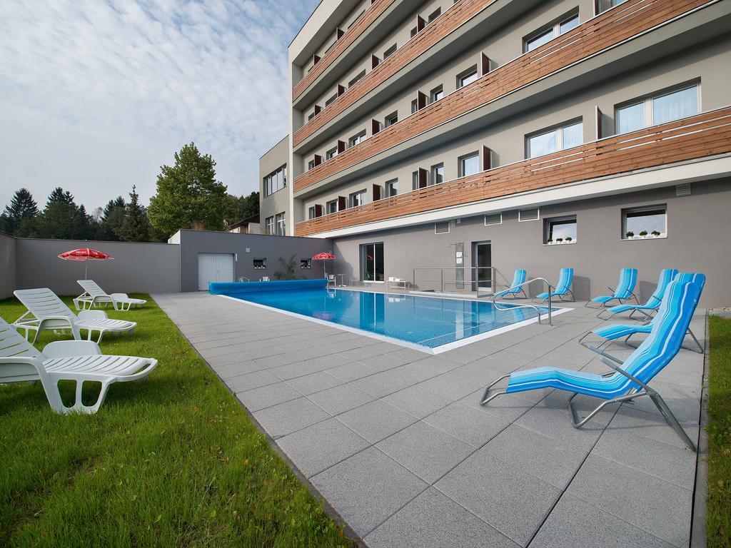 Ea Hotel Kraskov Stary Dvur المظهر الخارجي الصورة