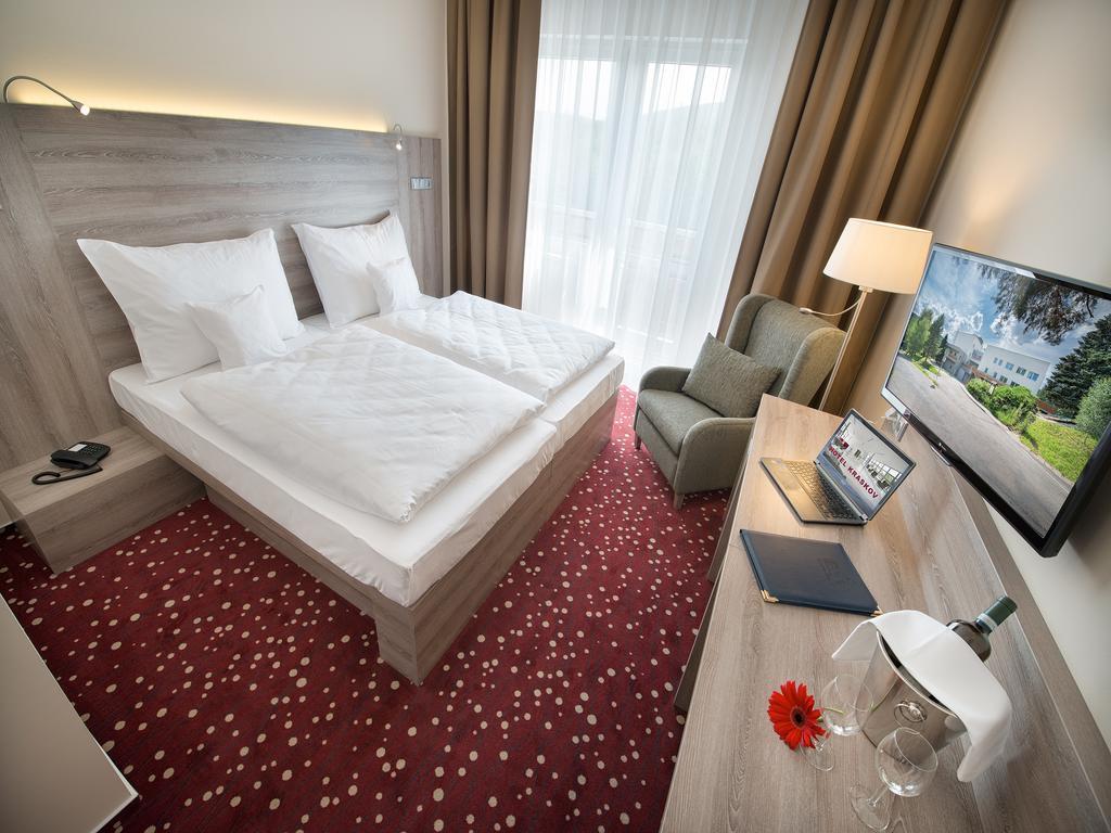 Ea Hotel Kraskov Stary Dvur الغرفة الصورة