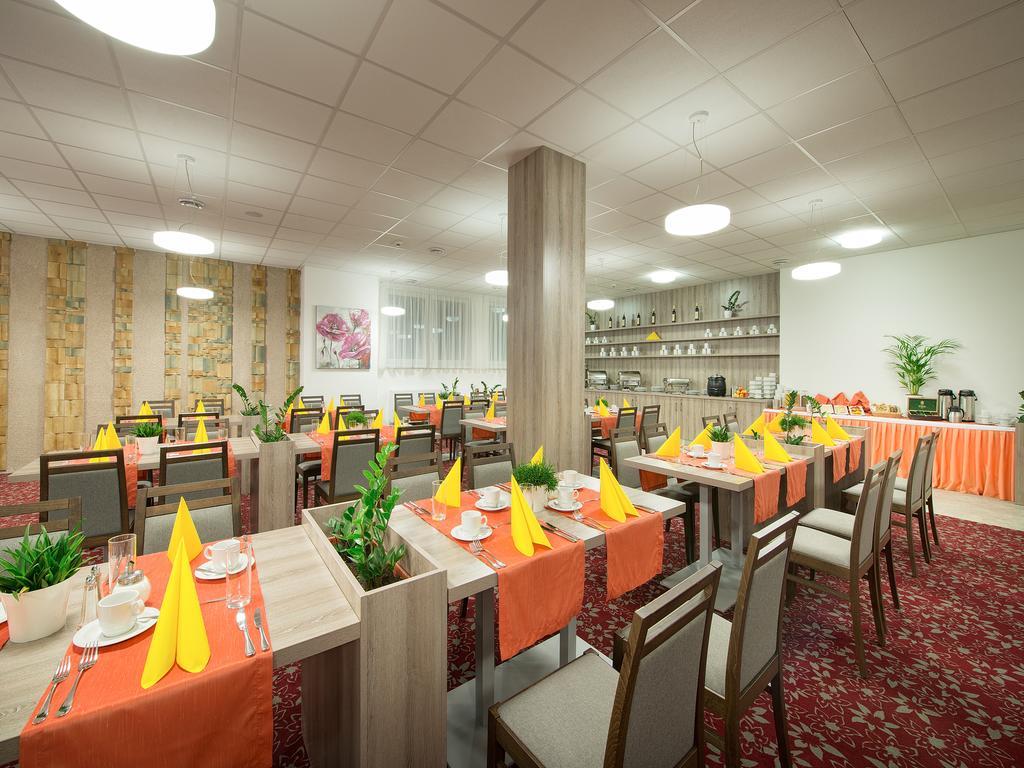 Ea Hotel Kraskov Stary Dvur المظهر الخارجي الصورة